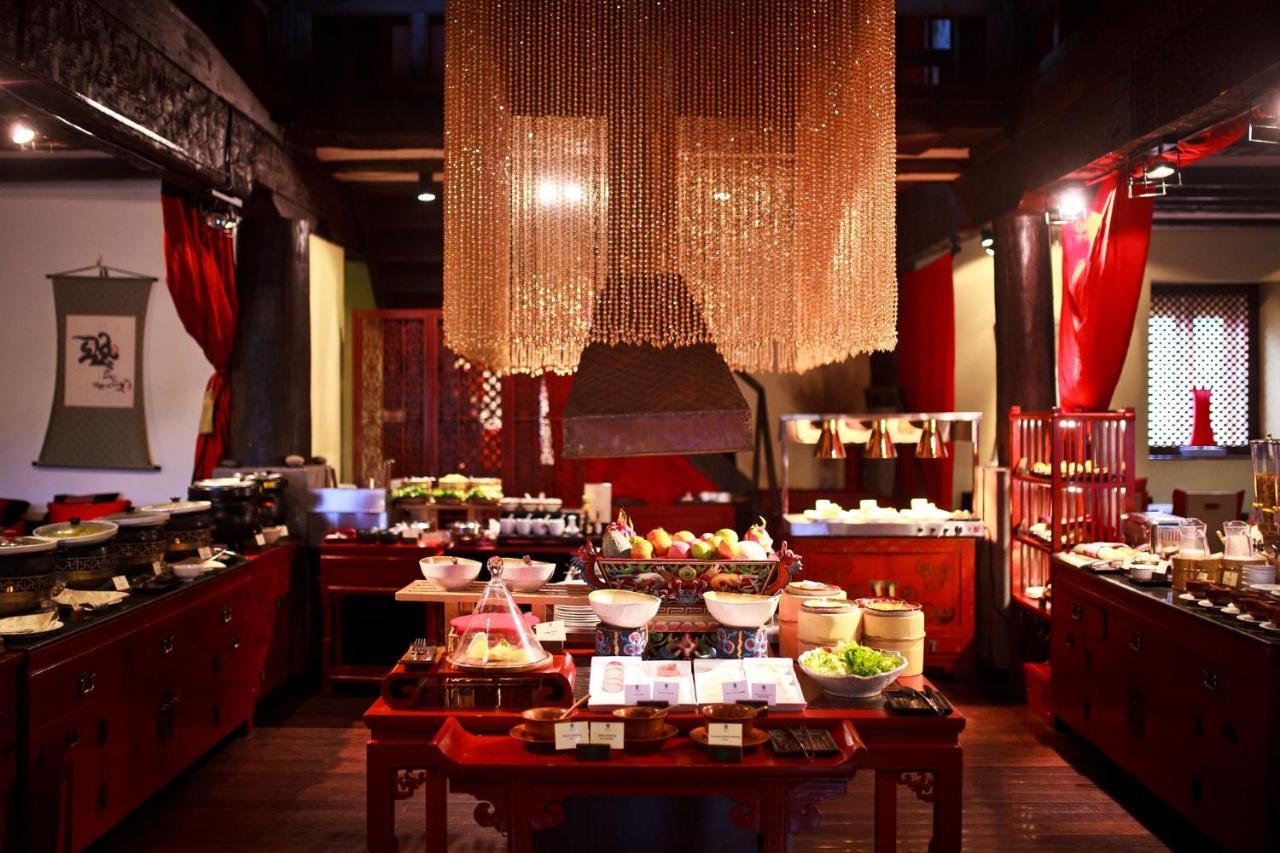 Banyan Tree Ringha Hotel Shangri-La Exterior photo